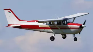 40 perces élményrepülés Tatabánya felett Cessna 172-vel