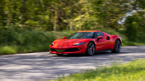 Próbáld ki a Ferrari 296 GTB-t egy felejthetetlen közúti élményvezetésen! 6