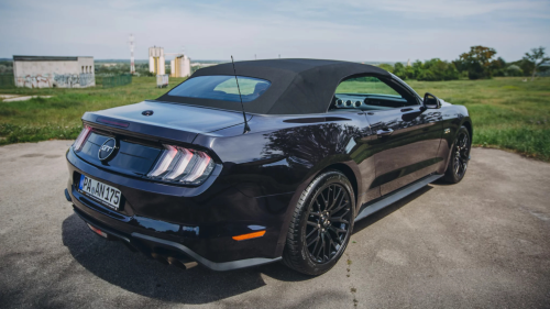 Ford Mustang GT Cabrio (2022) bérlés – az Elegáns Szörnyeteg! 6