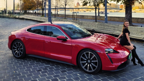 Porsche Taycan 4S bérlése – esküvőre, fotózásra, filmforgatásra és egyéb rendezvényekre! 9