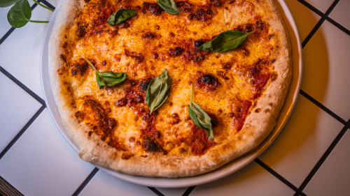 Pizza a főszerepben! – Pizza-menü + DESSZERT a Quentin's Burgerben 4