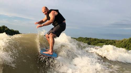 Igazi surfélmény vízmániásoknak a Dunán 1